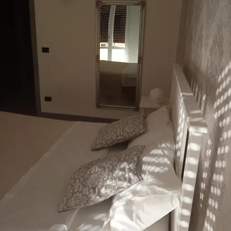 Residenza Locatelli Apartment *